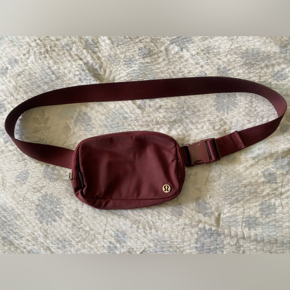 Lululemon Belt Bag 1L Maroon/Red